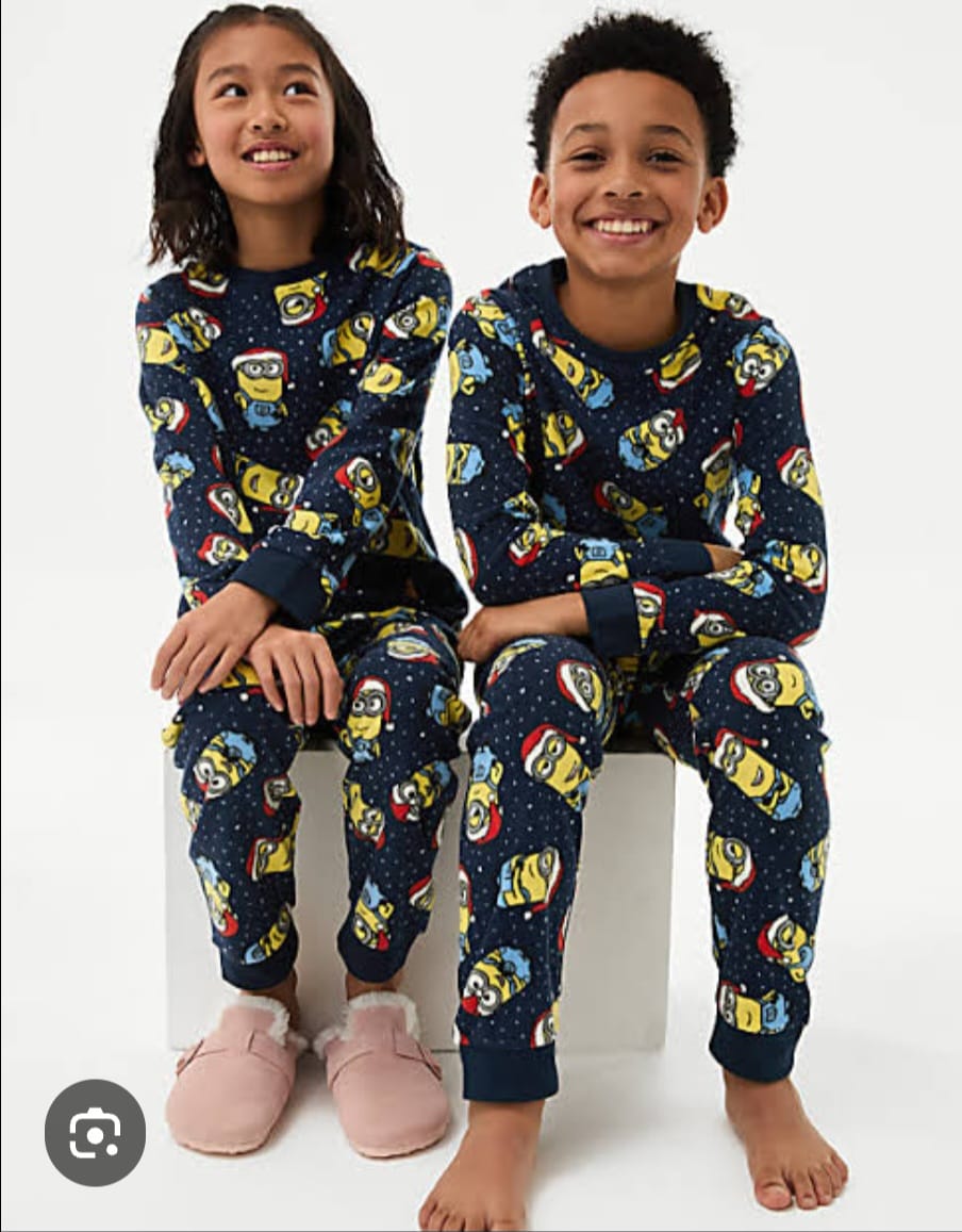 M&S DESCRIBLE ME MINIONS FLEECE PJ SET