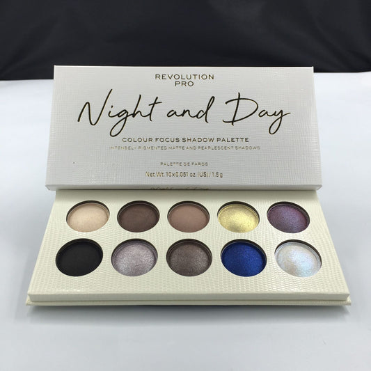 NIGHT AND DAY BY REVOLUTION PRO COLOUR FOCOUS SHADOW PALETTE