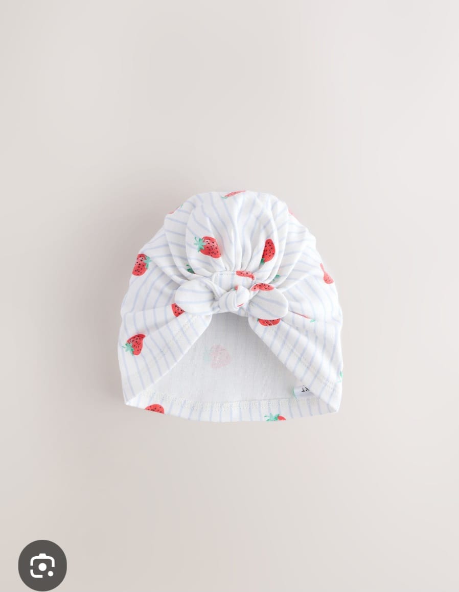 NEXT 4 PIECE BIB & HAT STRAWBERRY SET