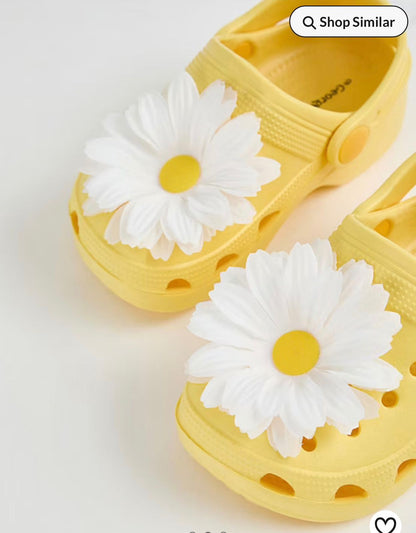 GEORGE YELLOW DAISY CORSAGE CLOGS