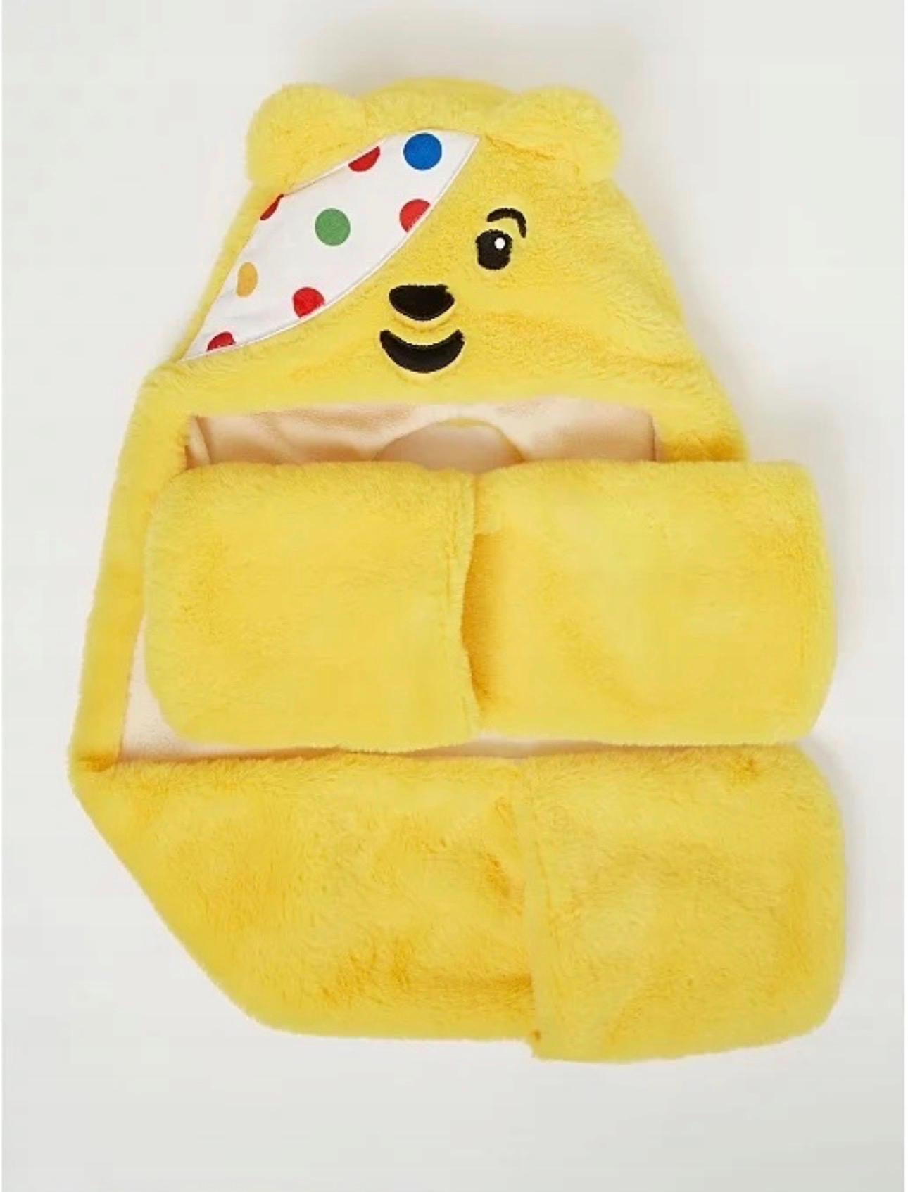 GEORGE YELLOW SCARF WITH HOOD PUDSEY