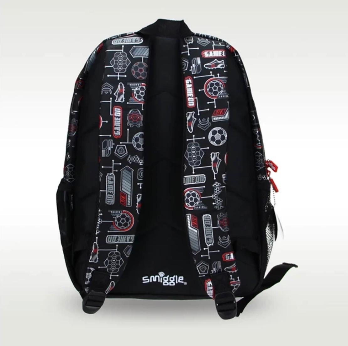 SMIGGLE RED FOOTBALL CLASSIC BACK PACK 42CM