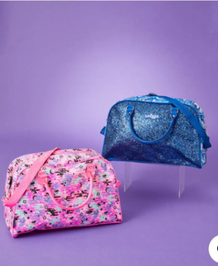 SMIGGLE BLUE WEEKENDER BAG