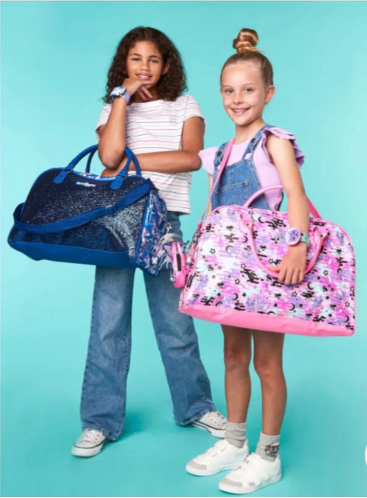 SMIGGLE PINK WEEKENDER BAG