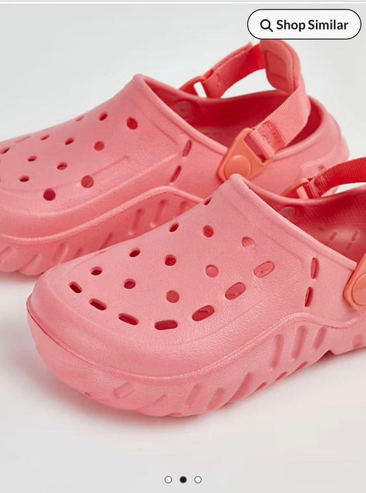BRIGHT PINK CHUNKY CLOGS