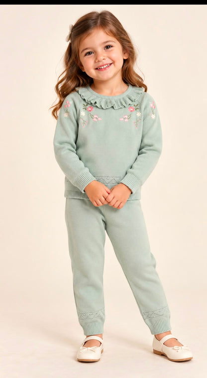 GEORGE BILLIE FAIERS GREEN SCALLOP KNITTED JUMPER AND TROUSERS OUTFIT