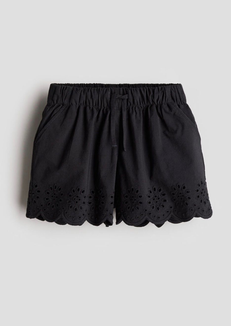 PRIMARK BLACK SHORTS WITH LACE DETAILS BOW TIE ON ELASTIC WAISR